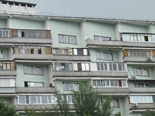Остекление балконов и лоджий в домах серии 11-68